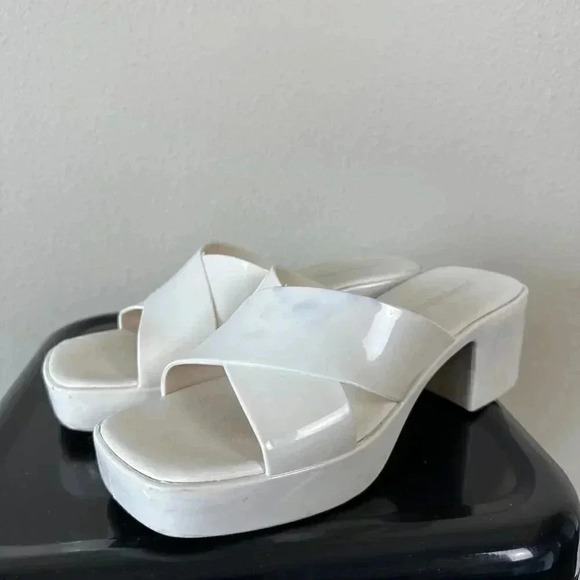 Jeffrey Campbell Platform Bubblegum Mule Sandals Cream Shiny Size 8 - Picture 4 of 11